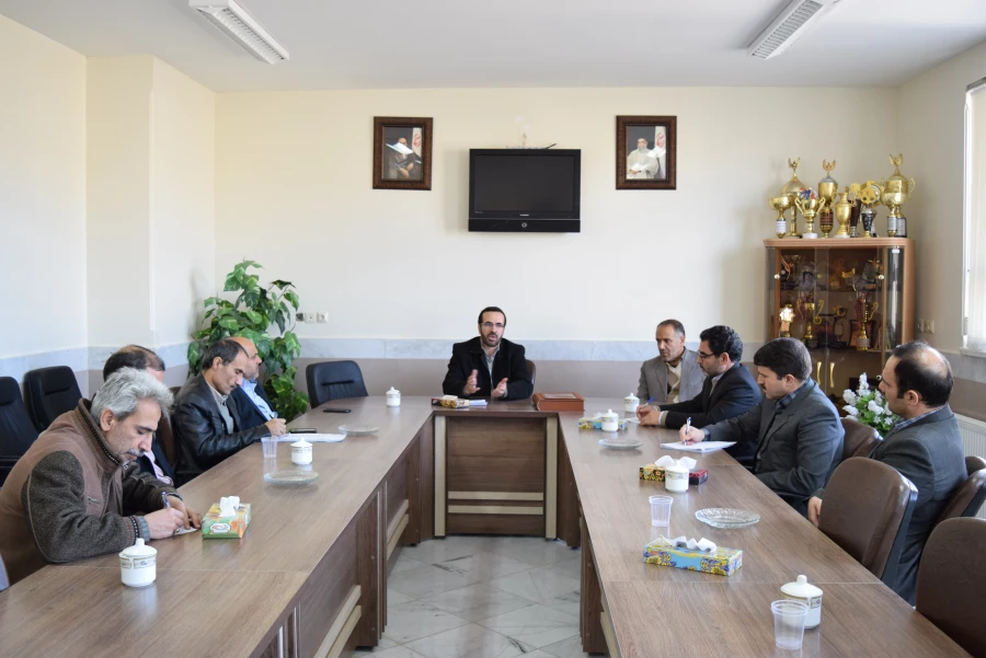 برگزاری جلسه پژوهشی