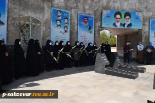 گرامیداشت هفته دفاع مقدس با ادای احترام بر سر مزار شهدای گمنام شهرستان سبزوار  3