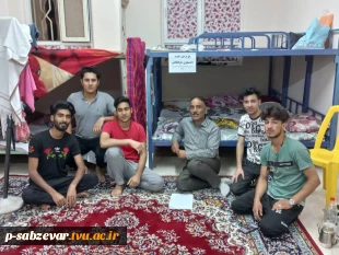 اجرای طرح خوشامدگوی و خیر مقدم به دانشجویان خوابگاهی با حضور مشاورین و مسئولین اداره امور دانشجویی و فرهنگی دانشکده  2
