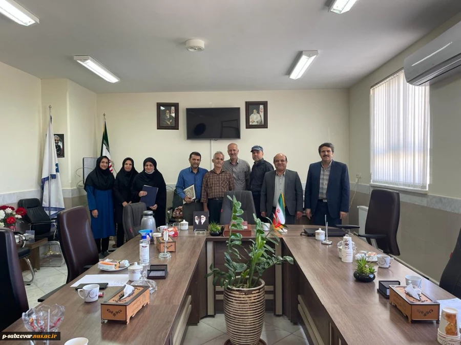 برگزاری جلسه تکریم و تجلیل از کارکنان نمونه دانشکده های فنی و حرفه ای سبزوار  5