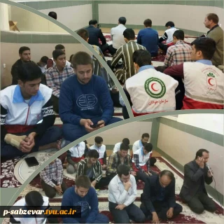 برگزاری مراسم دعای توسل در خوابگاه دانشجویی به روایت تصویر