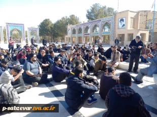 مراسم معنوی بدرقه و اعزام دانشجویان به اردوی راهیان نور برگزار شد
 2