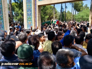 برگزاری مراسم تشییع و تدفین شهیدمدافع حریم حیا وعفت ، شهید غیرت باحضورخانواده های محترم شهدا و مردم شریف وشهیدپرور دیار سربداران وحضور ریاست ، کارکنان ،اساتید و دانشجویان دانشکده های فنی و حرفه ای سبزوار
 7