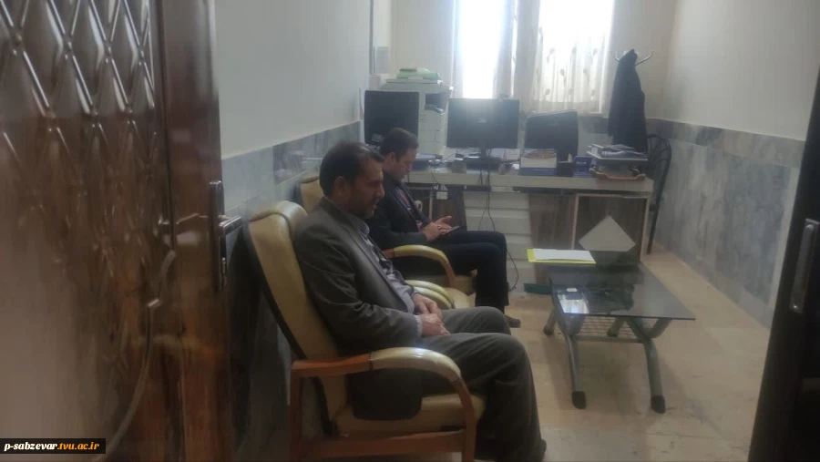 بازدید نماینده نظارت، ارزیابی و تضمین کیفیت دانشگاه فنی و حرفه ای از حوزه برگزاری امتحانات حضوری دانشکده های فنی و حرفه ای سبزوار

 3