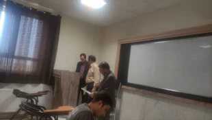 بازدید نماینده نظارت، ارزیابی و تضمین کیفیت دانشگاه فنی و حرفه ای از حوزه برگزاری امتحانات حضوری دانشکده های فنی و حرفه ای سبزوار

 6