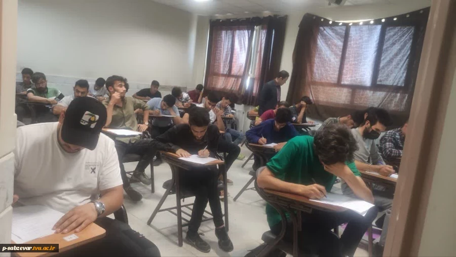 بازدید نماینده نظارت، ارزیابی و تضمین کیفیت دانشگاه فنی و حرفه ای از حوزه برگزاری امتحانات حضوری دانشکده های فنی و حرفه ای سبزوار

 7