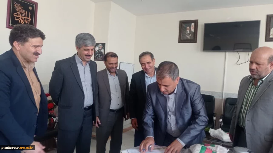 حضور معاونت محترم فرهنگی و دانشجویی دانشگاه فنی و حرفه ای جناب آقای دکتر جلیلی در دانشکده های فنی و حرفه ای سبزوار 16