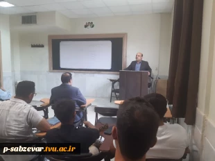 حضور کارآفرینان برتر شهرستان سبزوار در کلاس درس کارآفرینی و دیدار با دانشجویان 2